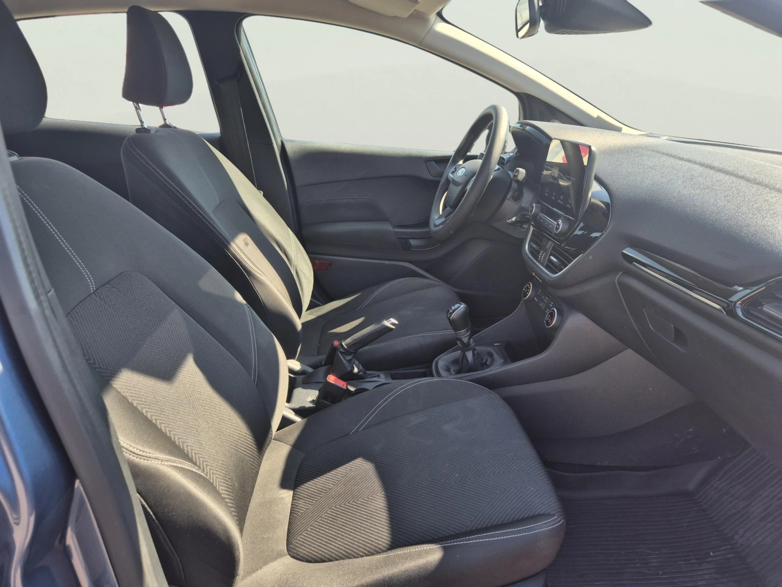 Ford Fiesta 1.1 Duratec, снимка 10 - Автомобили и джипове - 55579719
