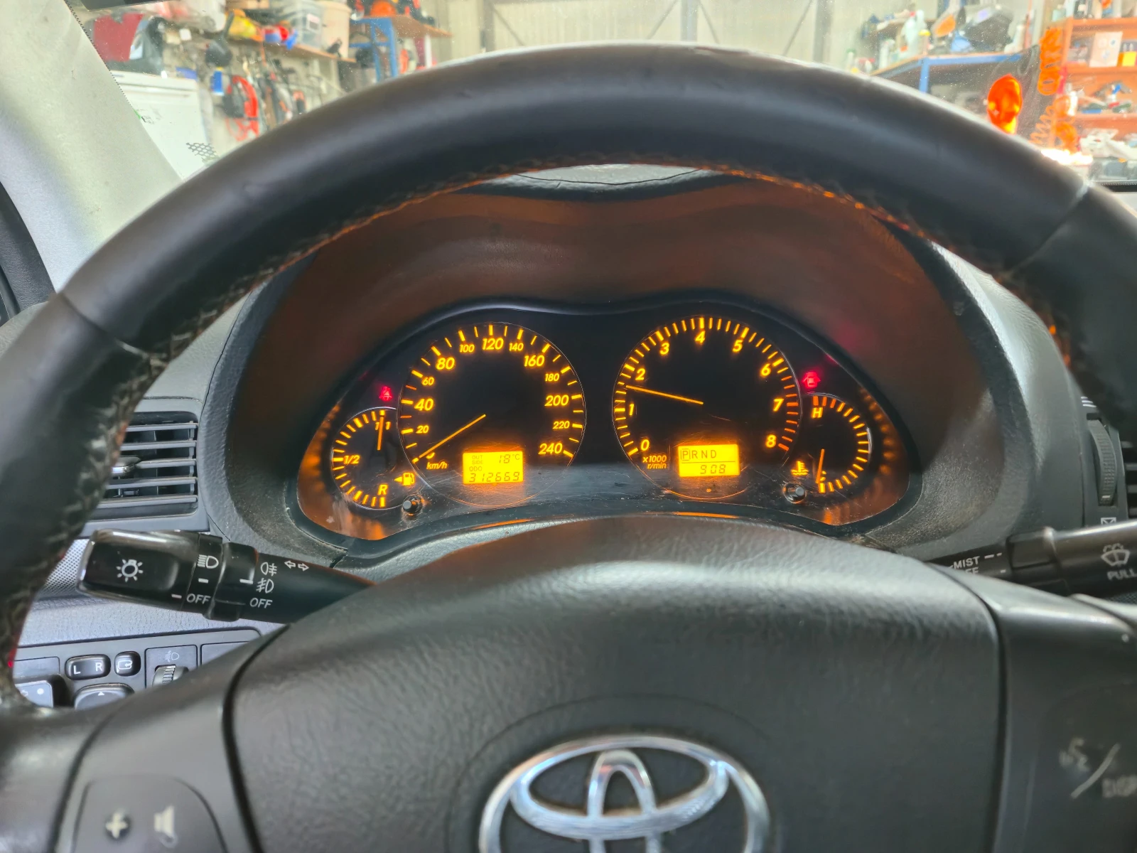Toyota Avensis, снимка 2 - Автомобили и джипове - 56252341