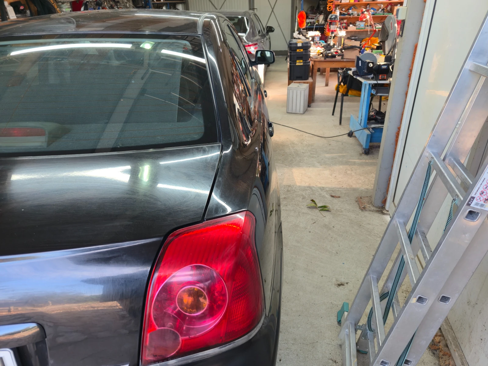 Toyota Avensis, снимка 10 - Автомобили и джипове - 56252341