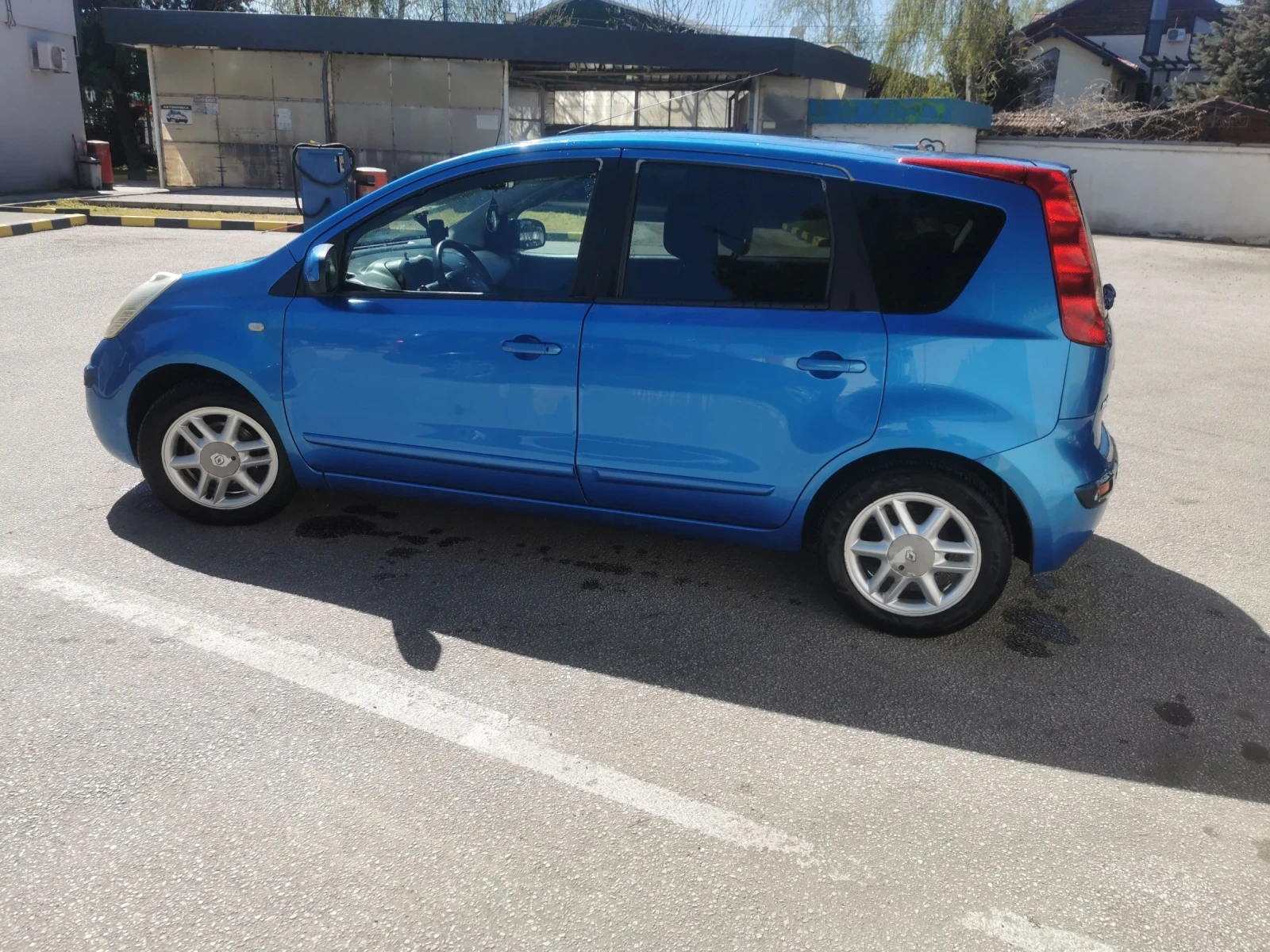 Nissan Note 1.6АГУ Tekna, снимка 4 - Автомобили и джипове - 56602183