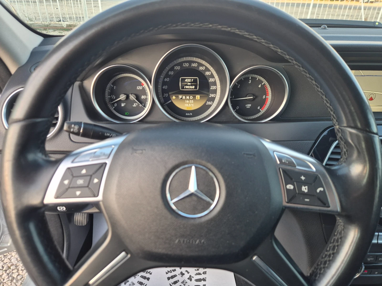 Mercedes-Benz C 200 2.2cdi Elegans, снимка 12 - Автомобили и джипове - 56604126