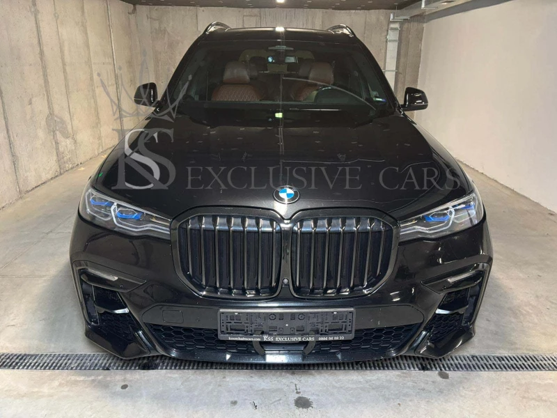 BMW X7  M50i* M-SPORT BOWERS & WILKINS* PANO* SKY* , снимка 2 - Автомобили и джипове - 51352819
