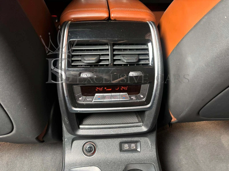 BMW X7  M50i* M-SPORT BOWERS & WILKINS* PANO* SKY* , снимка 16 - Автомобили и джипове - 51352819