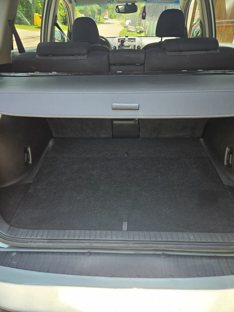 Toyota Rav4, снимка 10 - Автомобили и джипове - 52131501