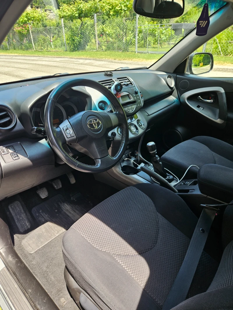 Toyota Rav4, снимка 4 - Автомобили и джипове - 52131501