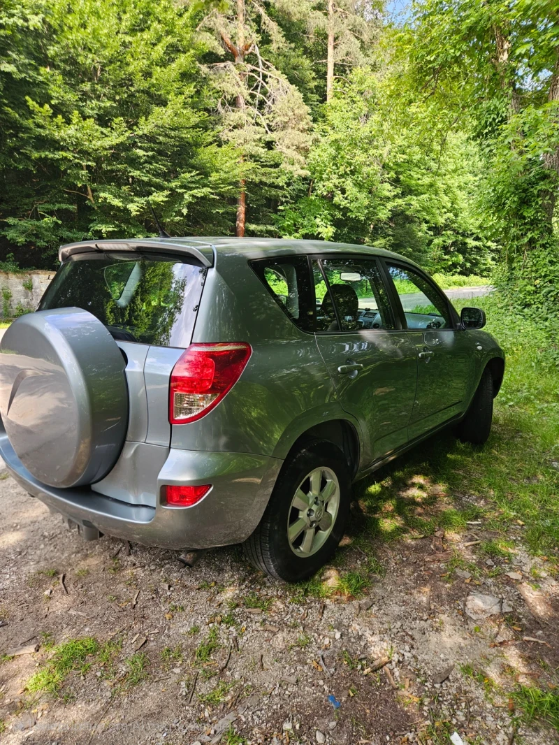 Toyota Rav4, снимка 16 - Автомобили и джипове - 52131501