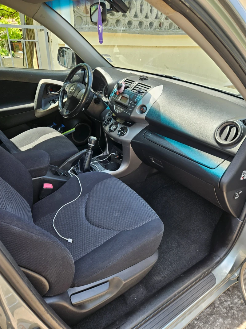 Toyota Rav4, снимка 7 - Автомобили и джипове - 52131501