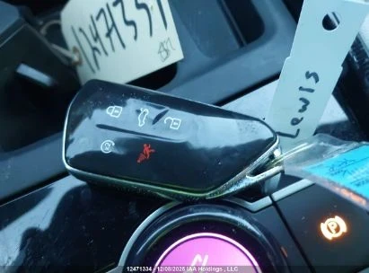 VW Tiguan SEL R-Line 4MOTION, снимка 10 - Автомобили и джипове - 53556775