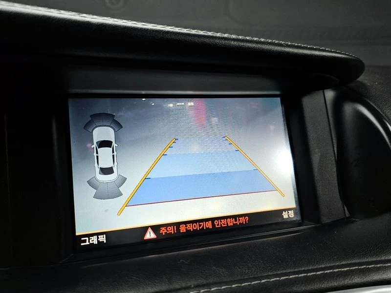 Infiniti Q30 2.0 Automatic, снимка 13 - Автомобили и джипове - 55597633