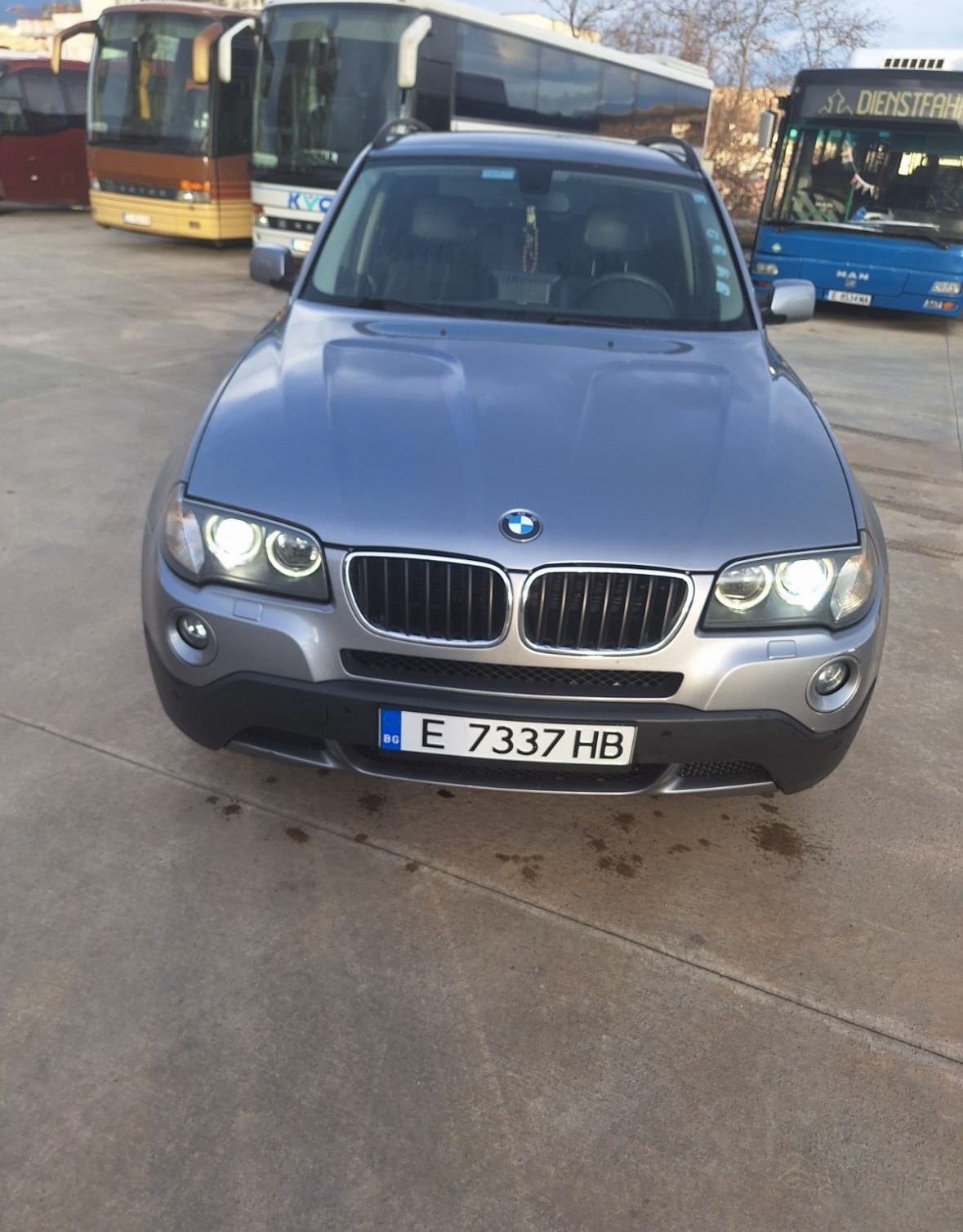 BMW X3 2.0 - изображение 1