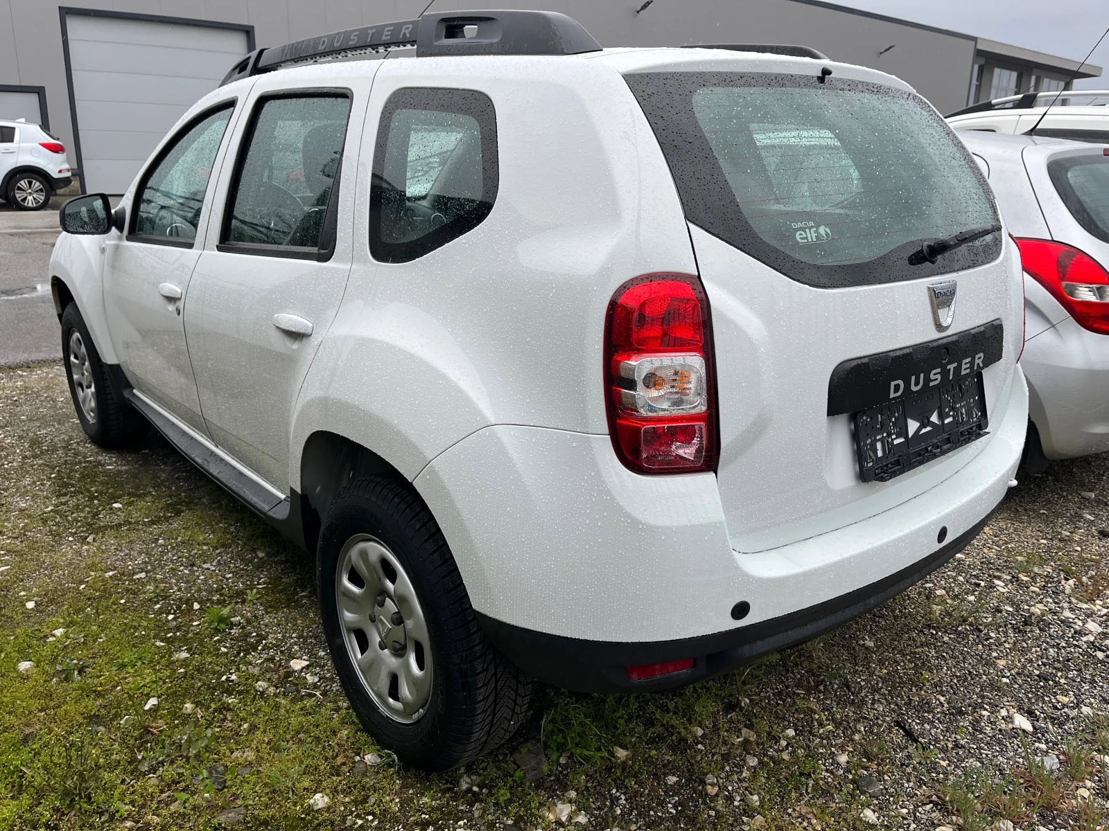 Dacia Duster 4x4 1.6/114k.c - изображение 5