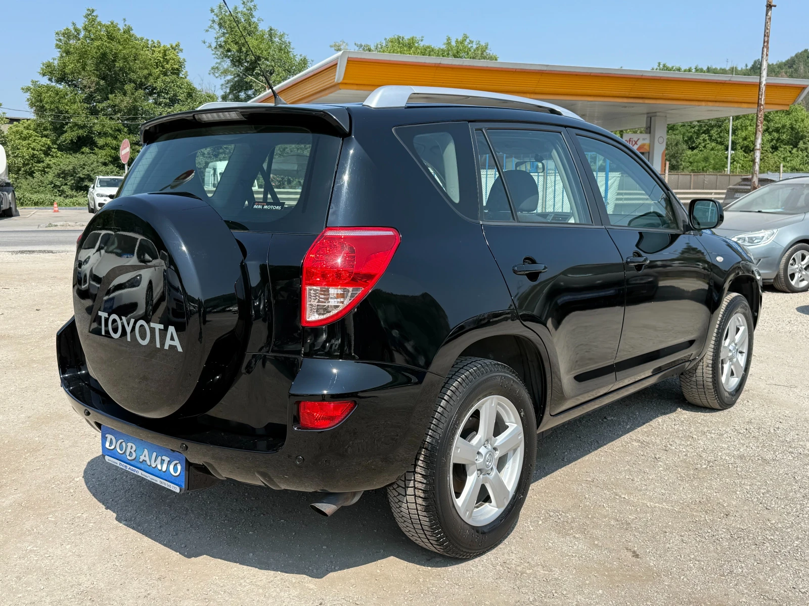 Toyota Rav4 2.0i-Luxury-4X4-150hp - изображение 6