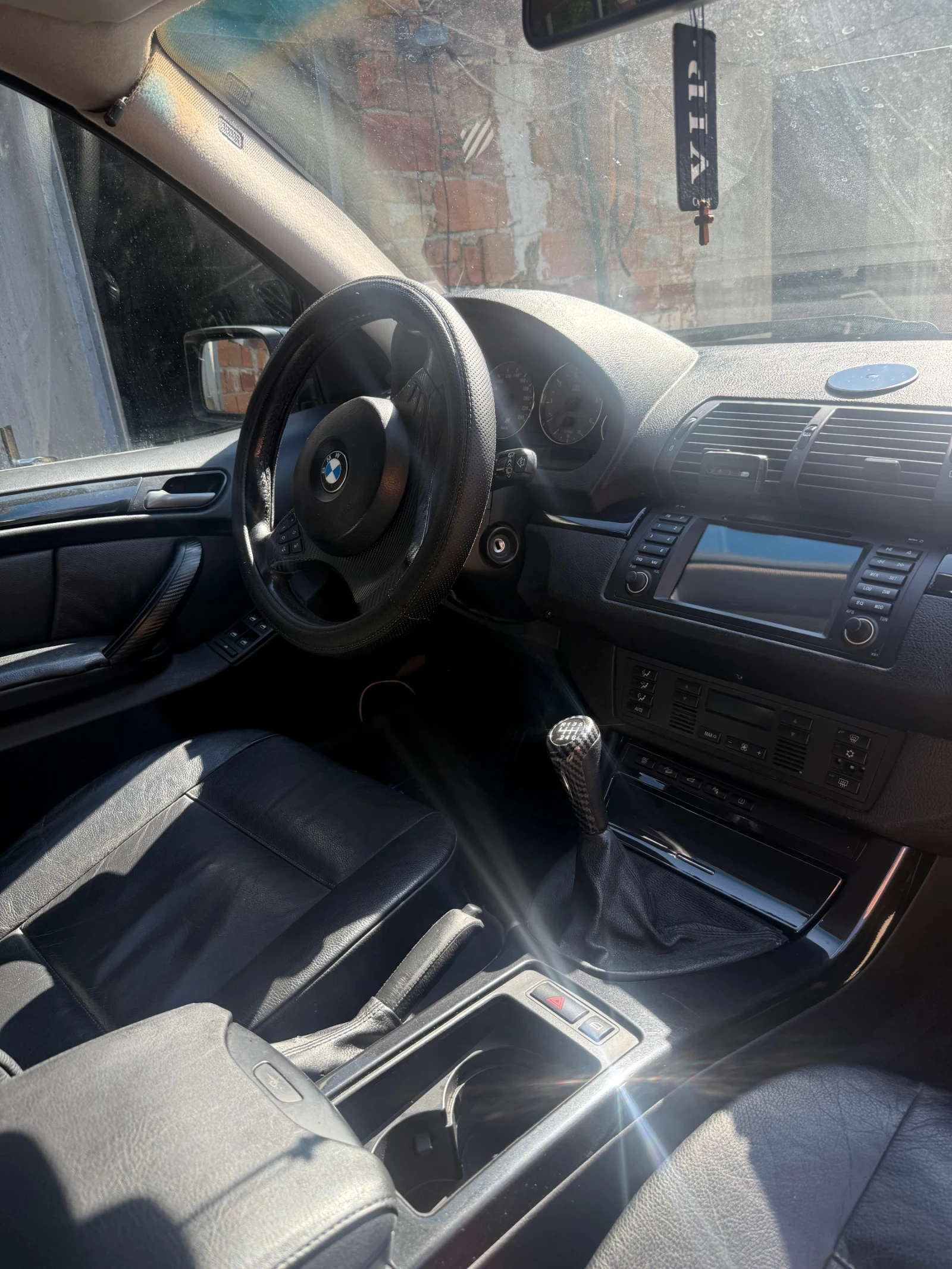 BMW X5  - изображение 8