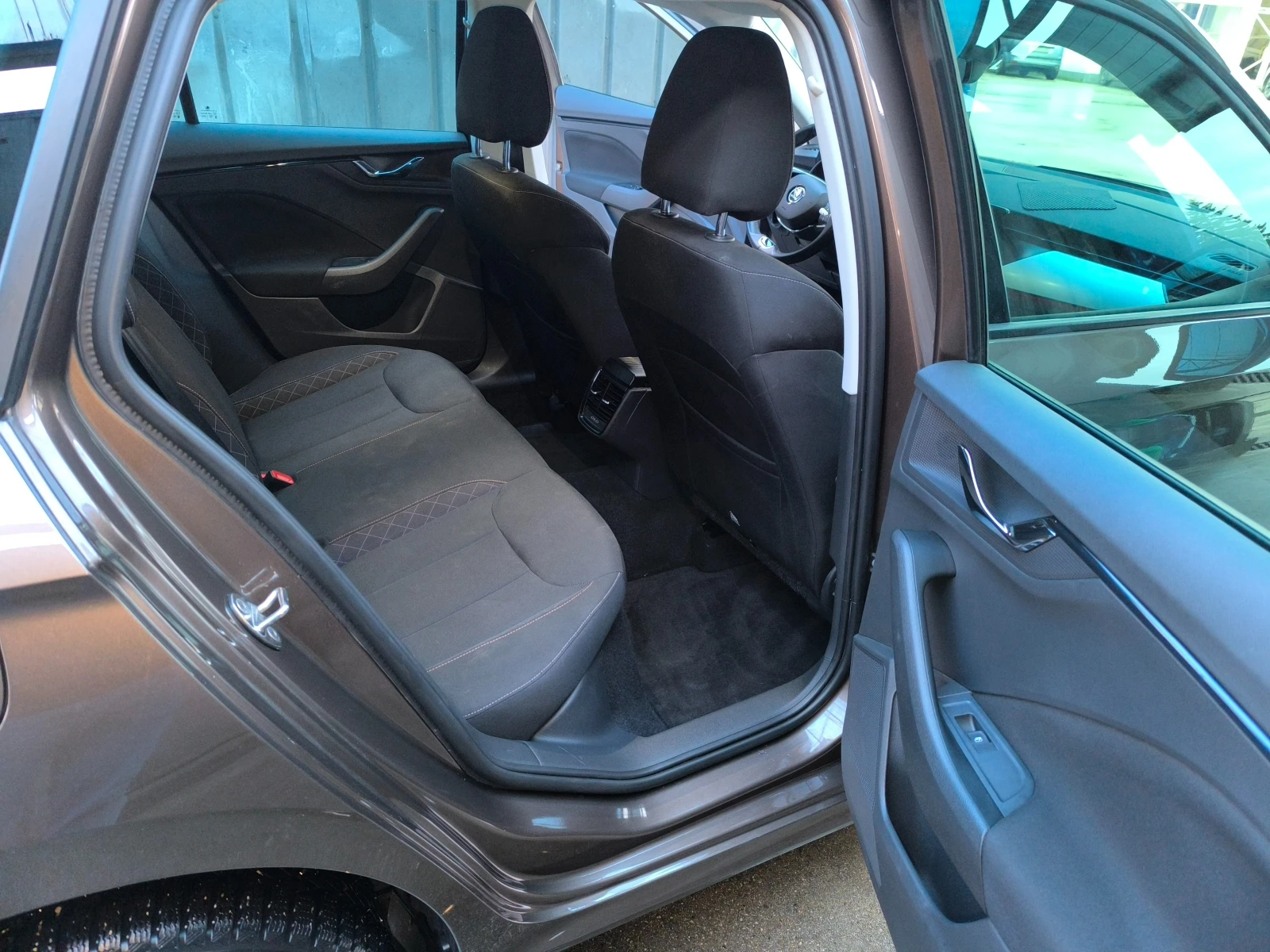 Skoda Kamiq | Mobile.bg � ����������� 15