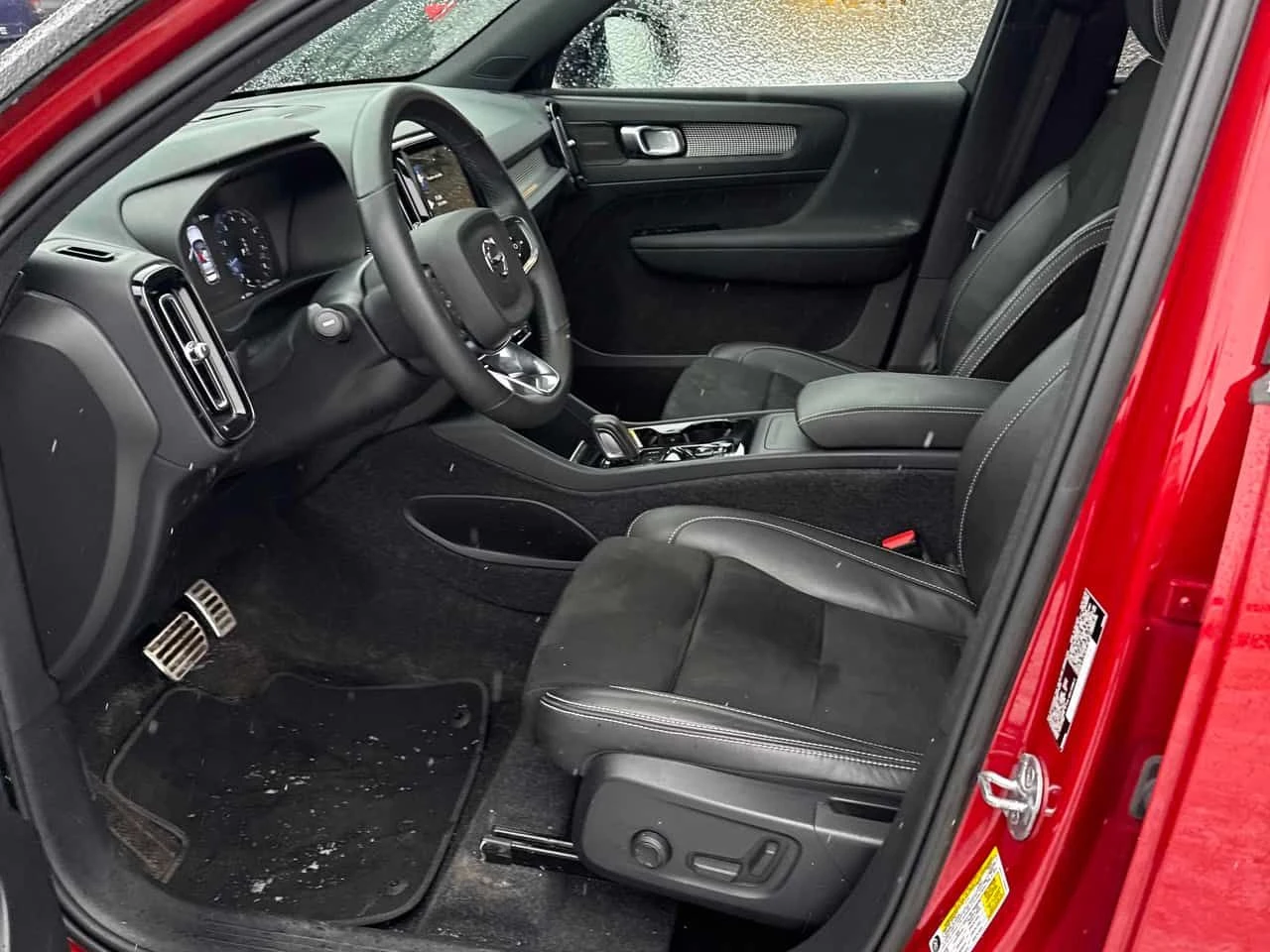 Volvo XC40 R Design  CARFAX, снимка 5 - Автомобили и джипове - 53829765