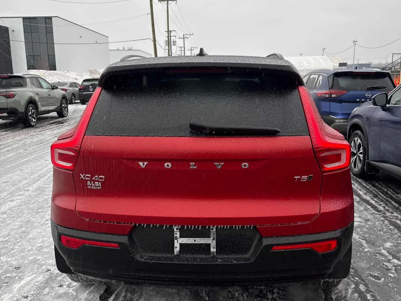 Volvo XC40 R Design  CARFAX, снимка 4 - Автомобили и джипове - 53829765