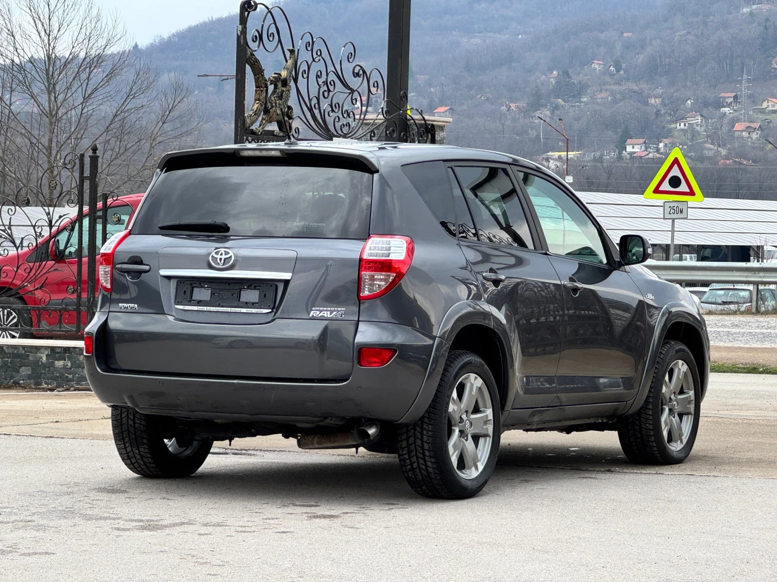 Toyota Rav4 2.2D-CAT АВТОМАТ 4х4, снимка 3 - Автомобили и джипове - 53968948