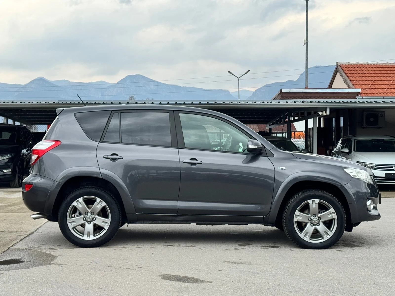 Toyota Rav4 2.2D-CAT АВТОМАТ 4х4, снимка 4 - Автомобили и джипове - 53968948