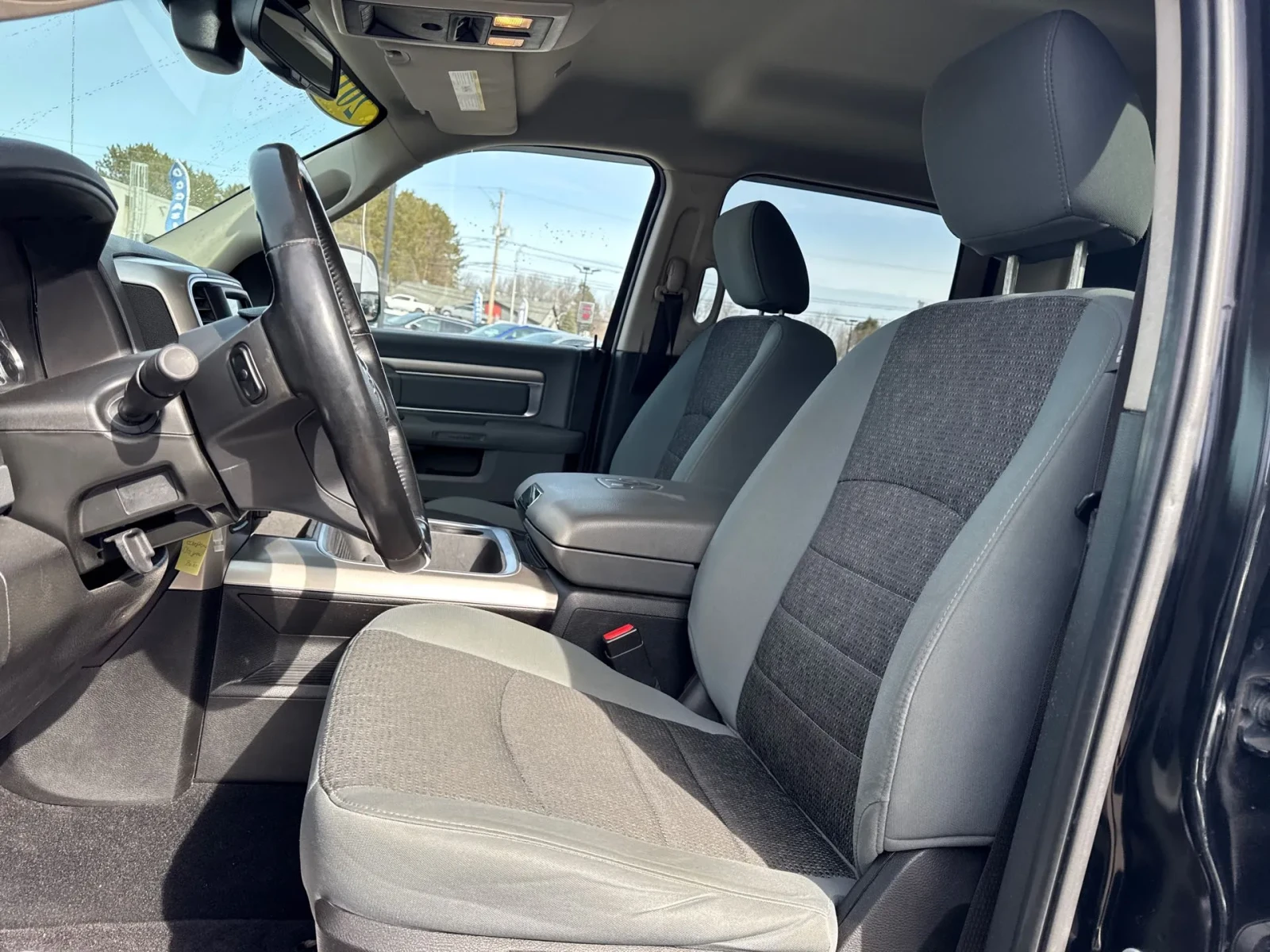 Dodge RAM 1500 Classic SLT * CARFAX* ВТОРИ КОМПЛЕКТ ДЖАНТИ, снимка 7 - Автомобили и джипове - 54077131