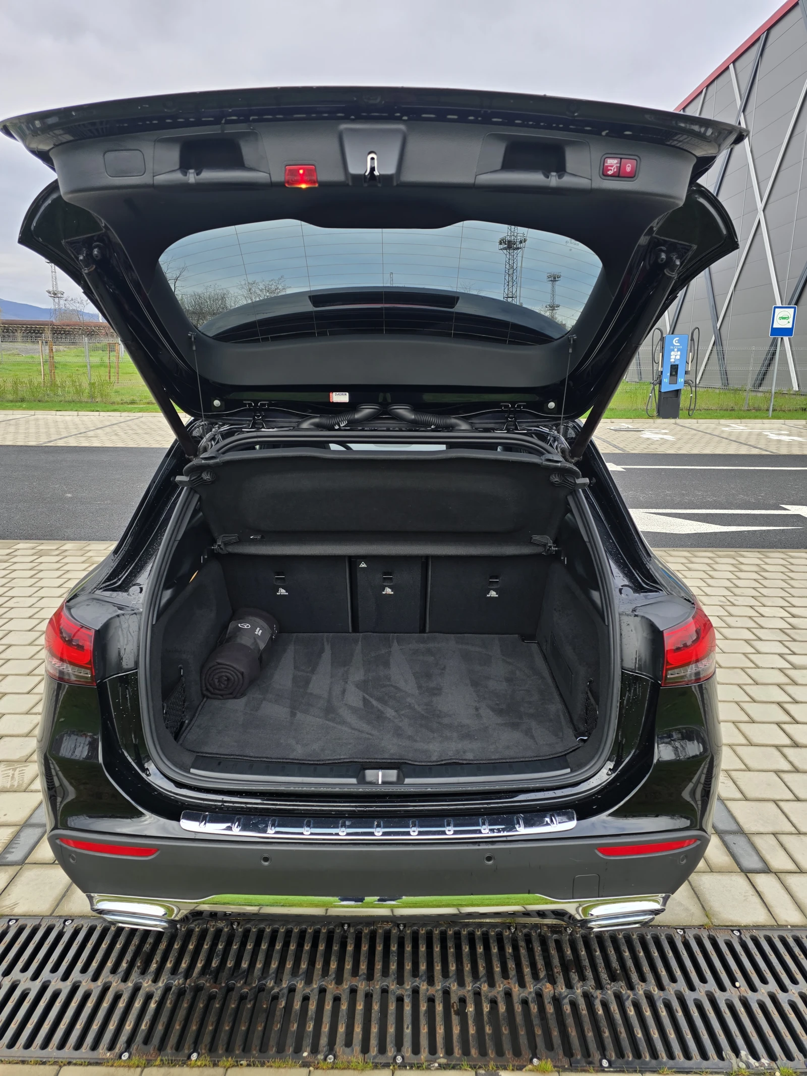 Mercedes-Benz GLA 250 4MATIC, снимка 6 - Автомобили и джипове - 54079851