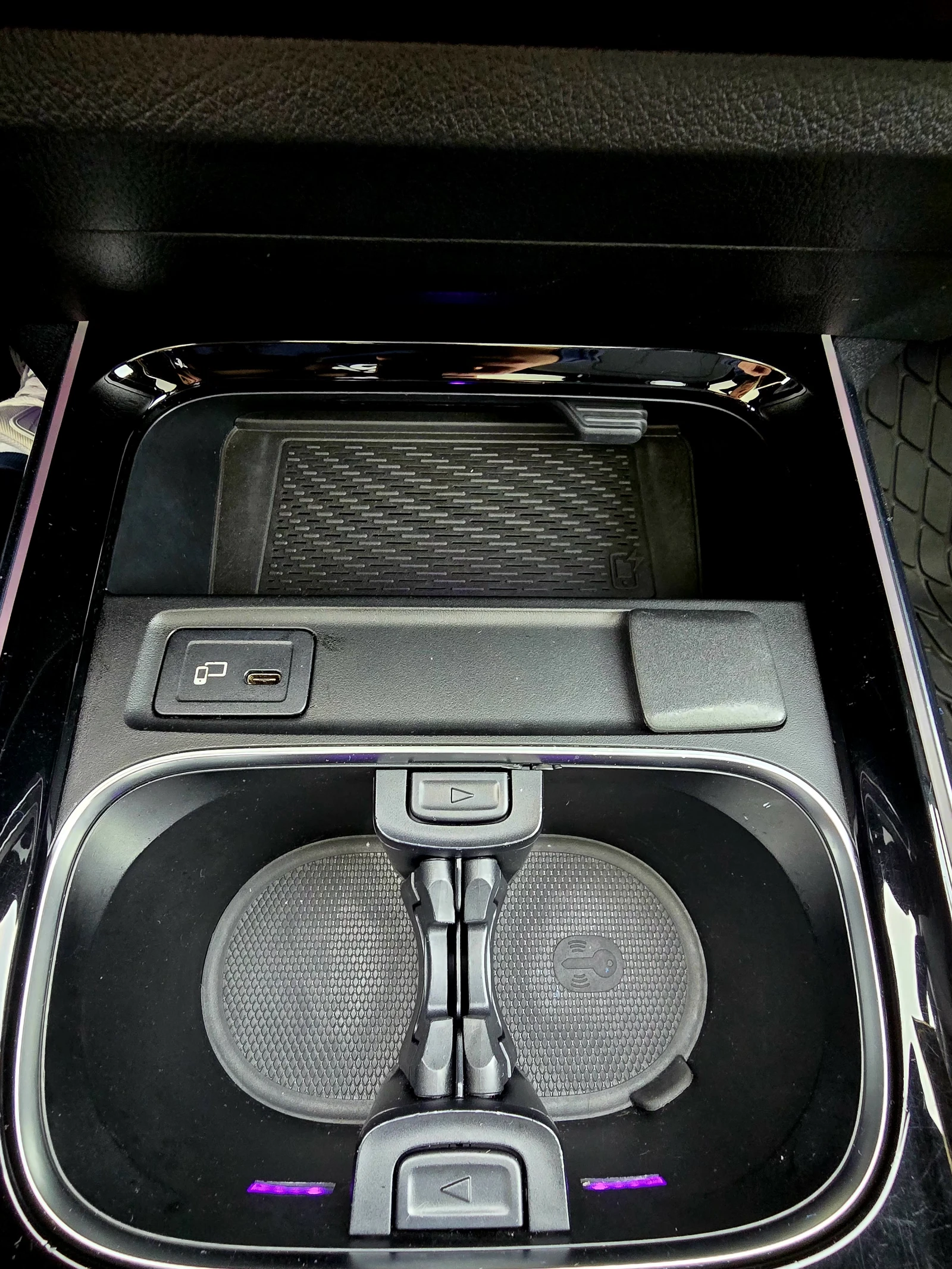 Mercedes-Benz GLA 250 4MATIC, снимка 13 - Автомобили и джипове - 54079851