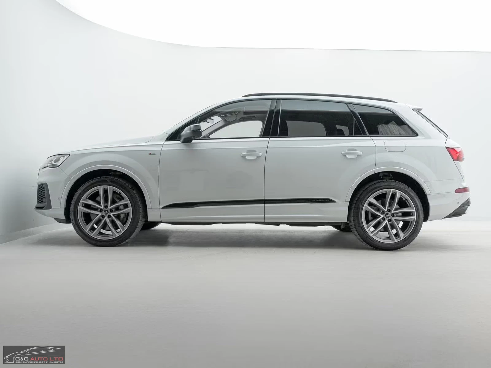 Audi Q7 PHEV55/381HP/SLINE/360/MASSAGE/B&O/PANO/HUD/397z, снимка 5 - Автомобили и джипове - 54425317