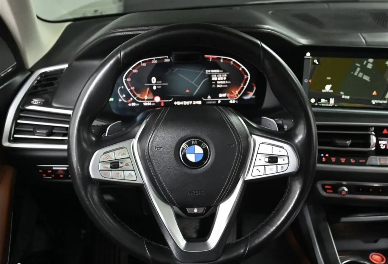 BMW X7 АВТОКРЕДИТ* HUD* 360* ТЕЛЕВИЗОРИ* ОБДУХВАНЕ* ДИСТР, снимка 10 - Автомобили и джипове - 54761034