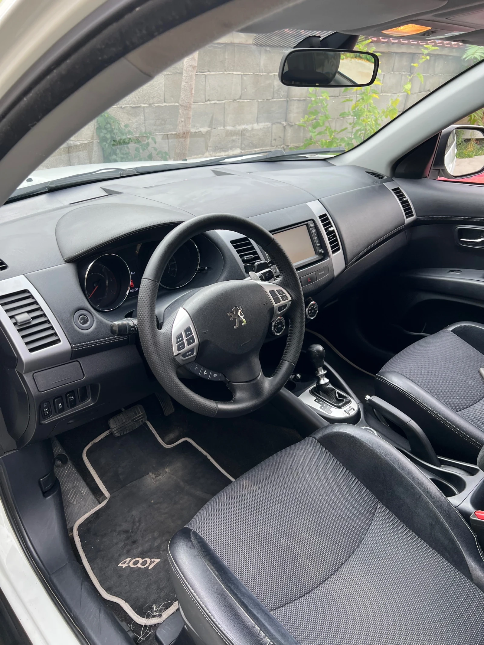 Peugeot 4007 2.2hdi Facelift, снимка 8 - Автомобили и джипове - 56046436