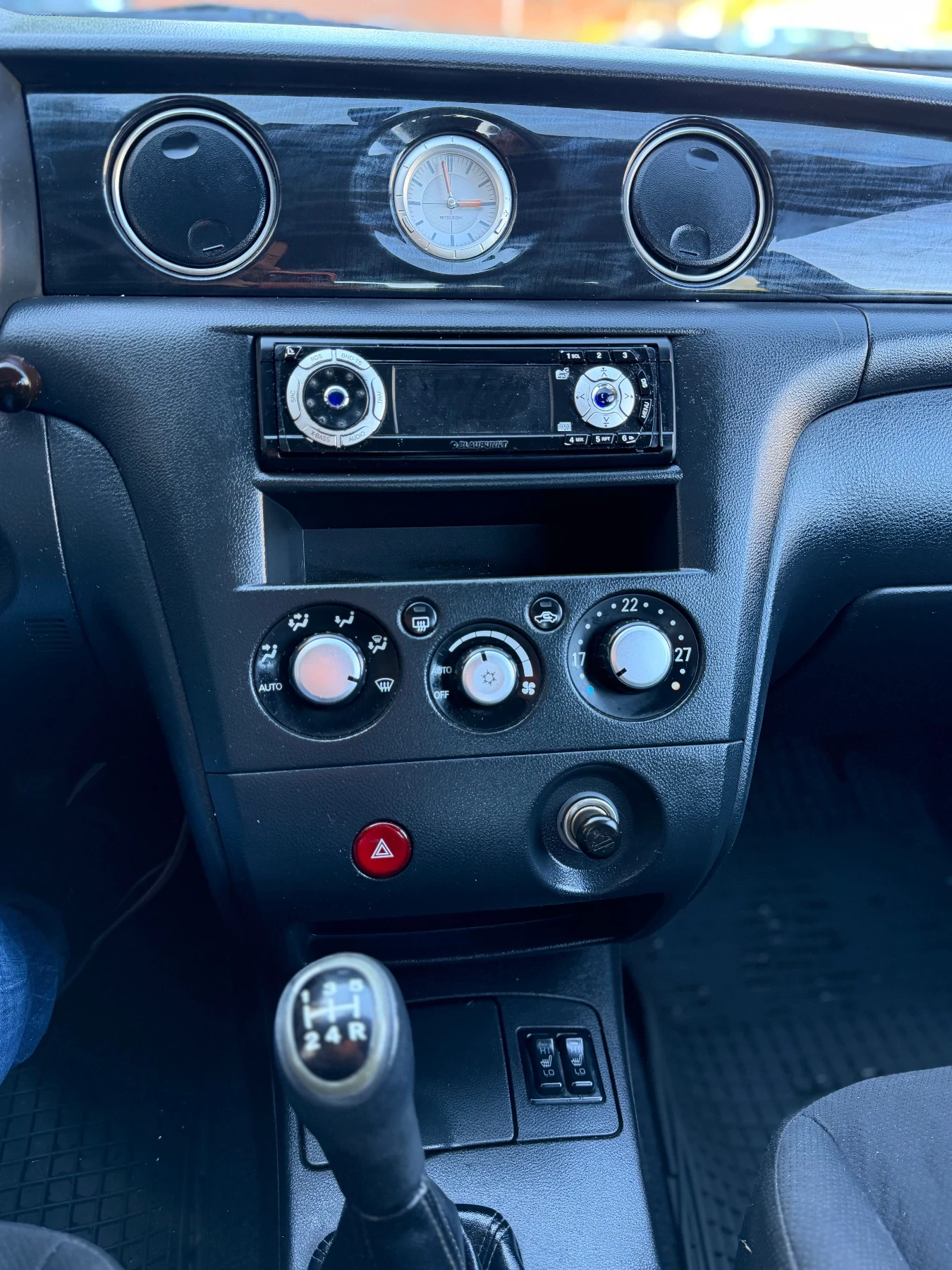 Mitsubishi Outlander 2.0 ������/��� * 4x4 | Mobile.bg � ����������� 15