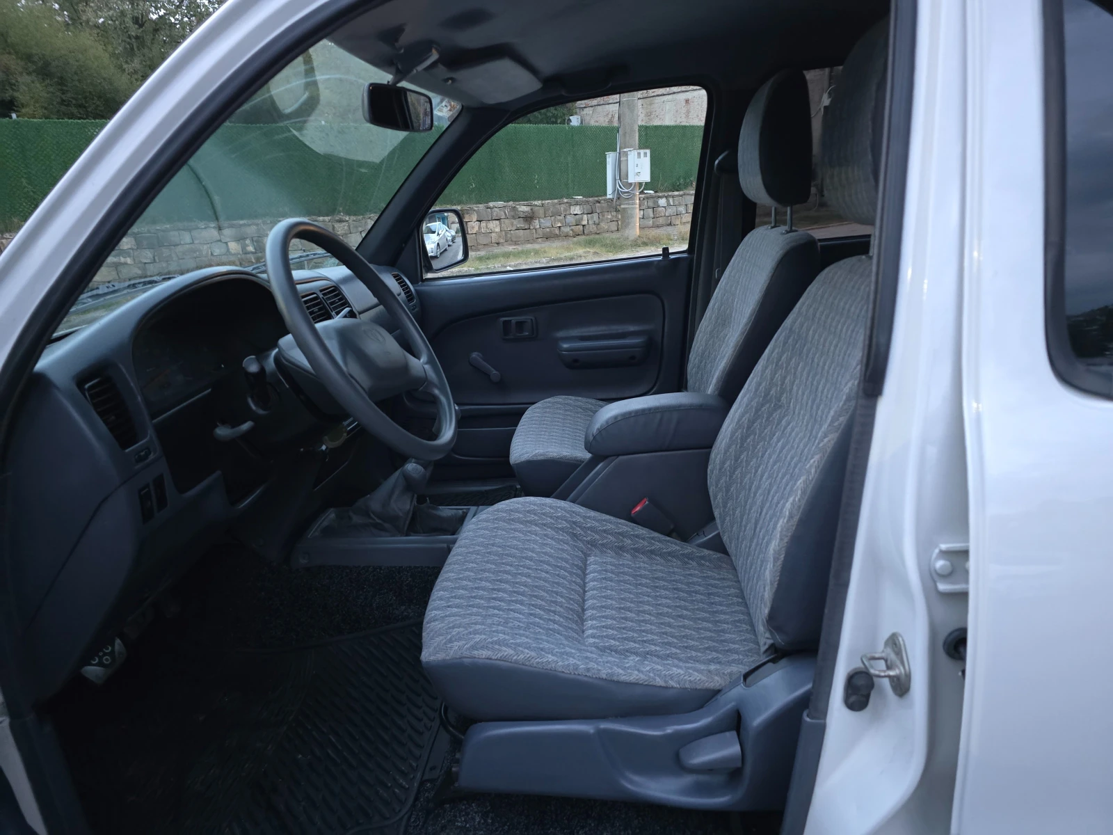 Toyota Hilux 2.4TDI/90ps | Mobile.bg � ����������� 15