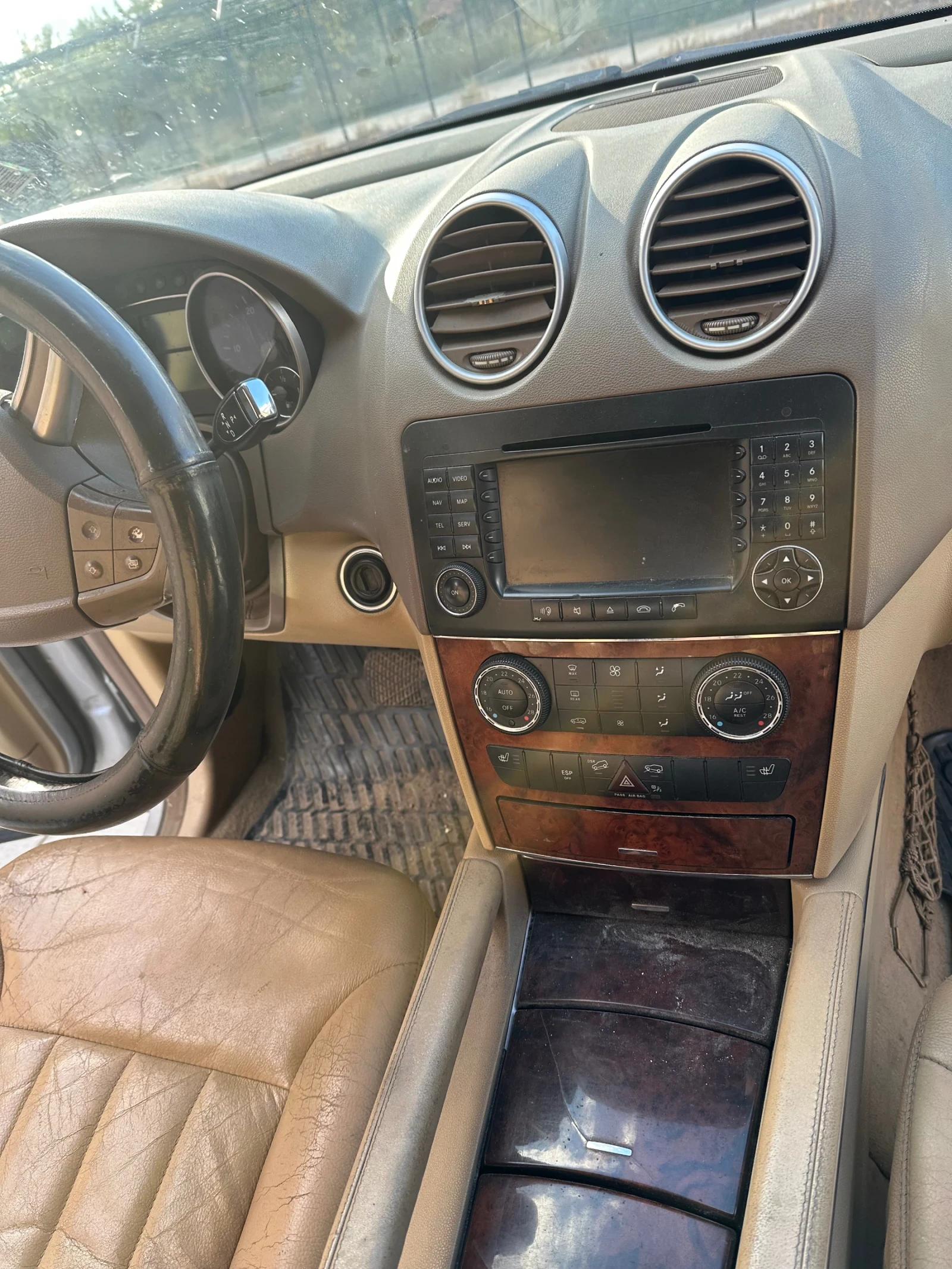 Mercedes-Benz ML 320, снимка 3 - Автомобили и джипове - 56534567