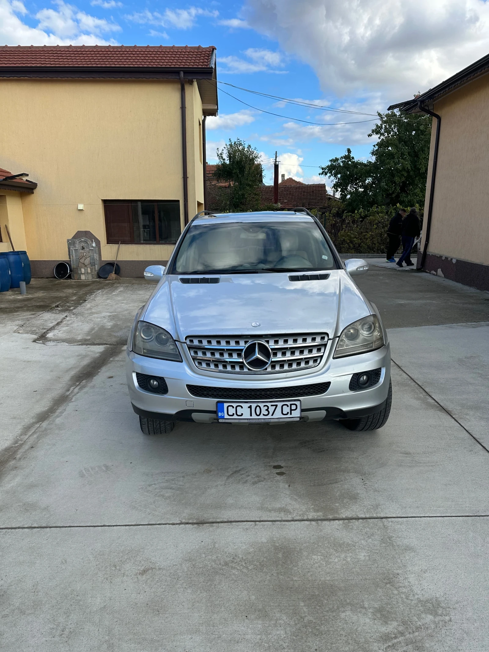 Mercedes-Benz ML 320, снимка 14 - Автомобили и джипове - 56534567