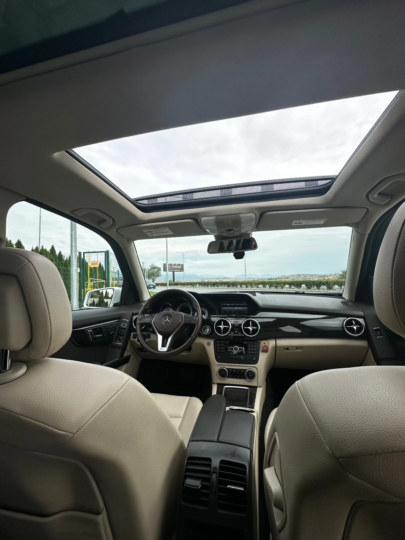 Mercedes-Benz GLK 350 AMG, снимка 12 - Автомобили и джипове - 56657474