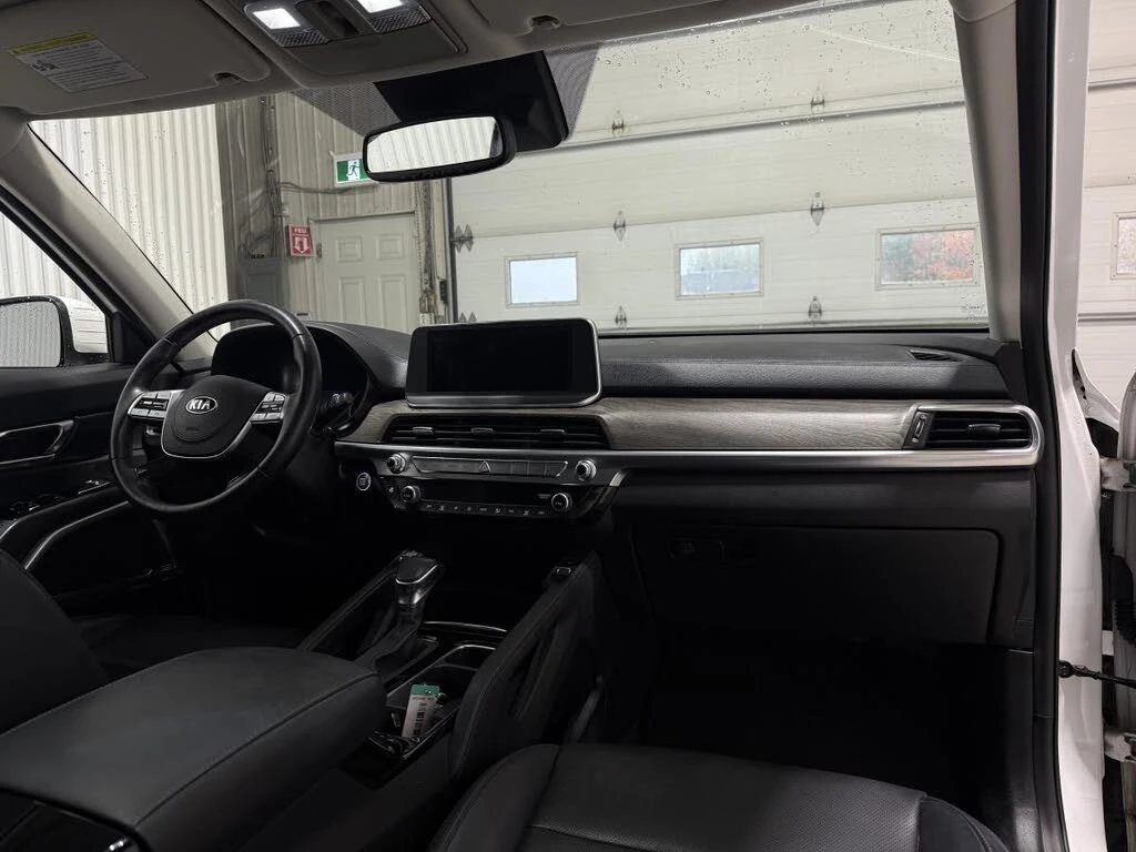 Kia Telluride 3.8 AWD* ПОДГРЕВИ* ШИБИДАХ* КАМЕРИ* КРАЙНА ЦЕНА* , снимка 8 - Автомобили и джипове - 56735249