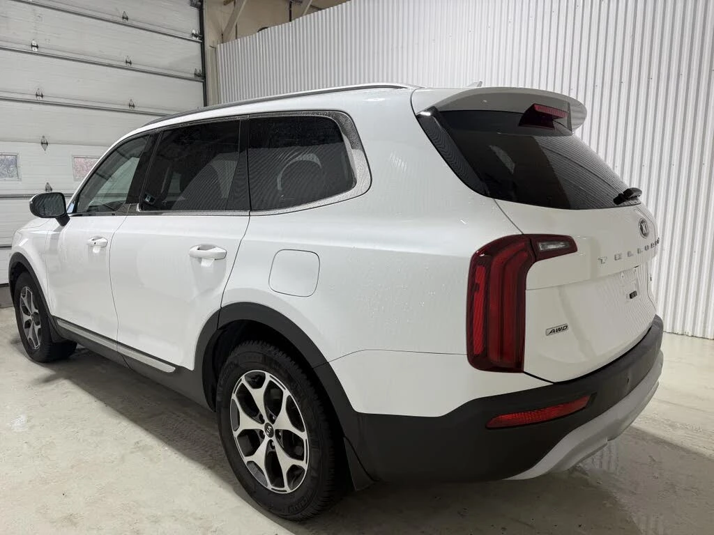 Kia Telluride 3.8 AWD* ПОДГРЕВИ* ШИБИДАХ* КАМЕРИ* КРАЙНА ЦЕНА* , снимка 4 - Автомобили и джипове - 56735249