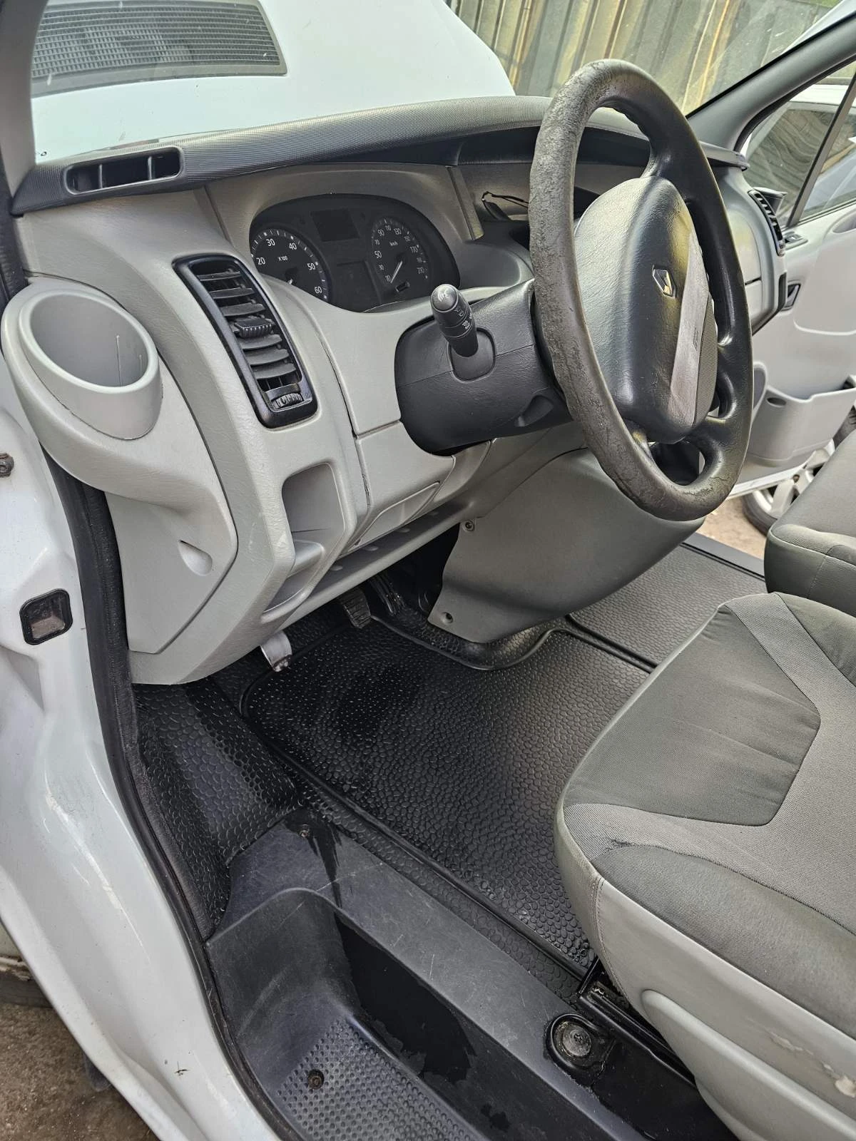 Renault Trafic  - изображение 9
