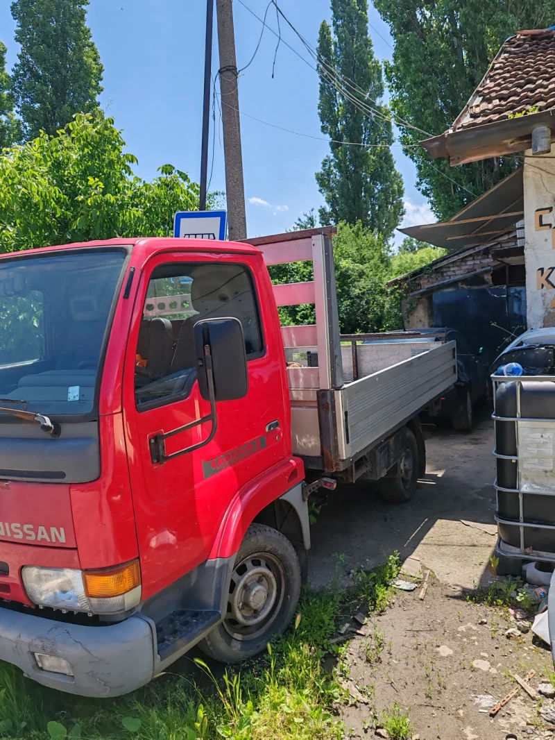 Nissan 2.3 Бордови, снимка 1 - Камиони - 48717647