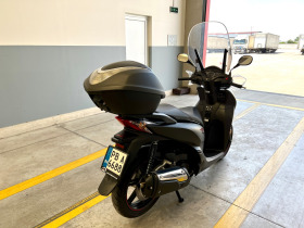Honda Sh 300i SPORT, ABS. Като нов, снимка 7 - Мотоциклети и мототехника - 43938539