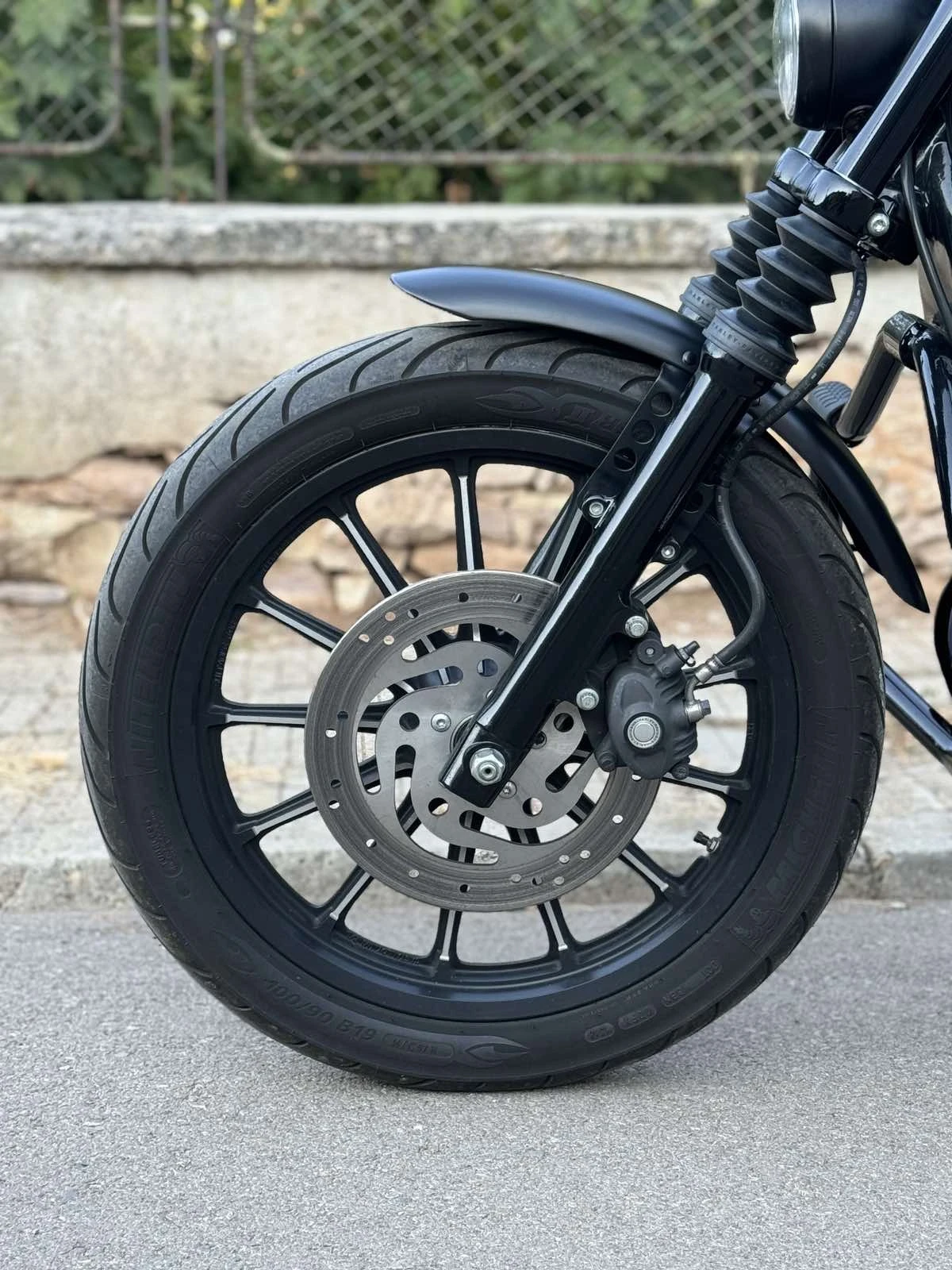 Harley-Davidson Sportster Iron 883 - изображение 9