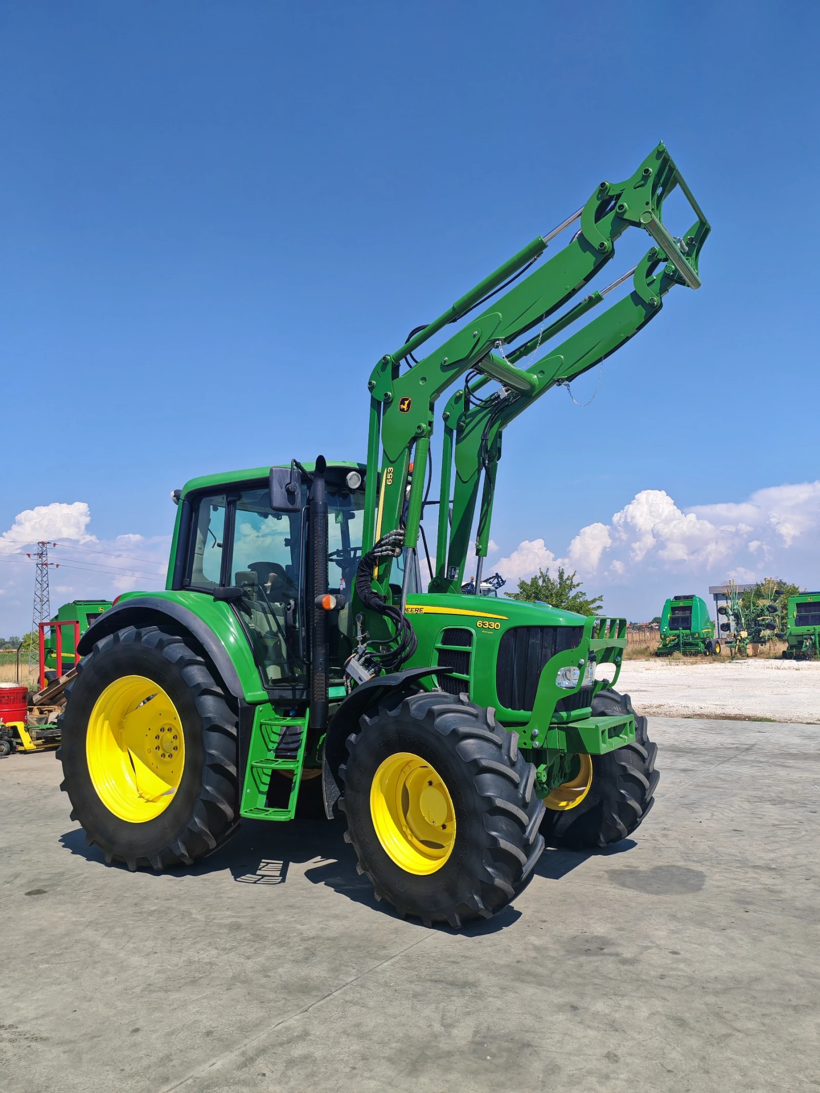 Трактор John Deere 6630 Premium 