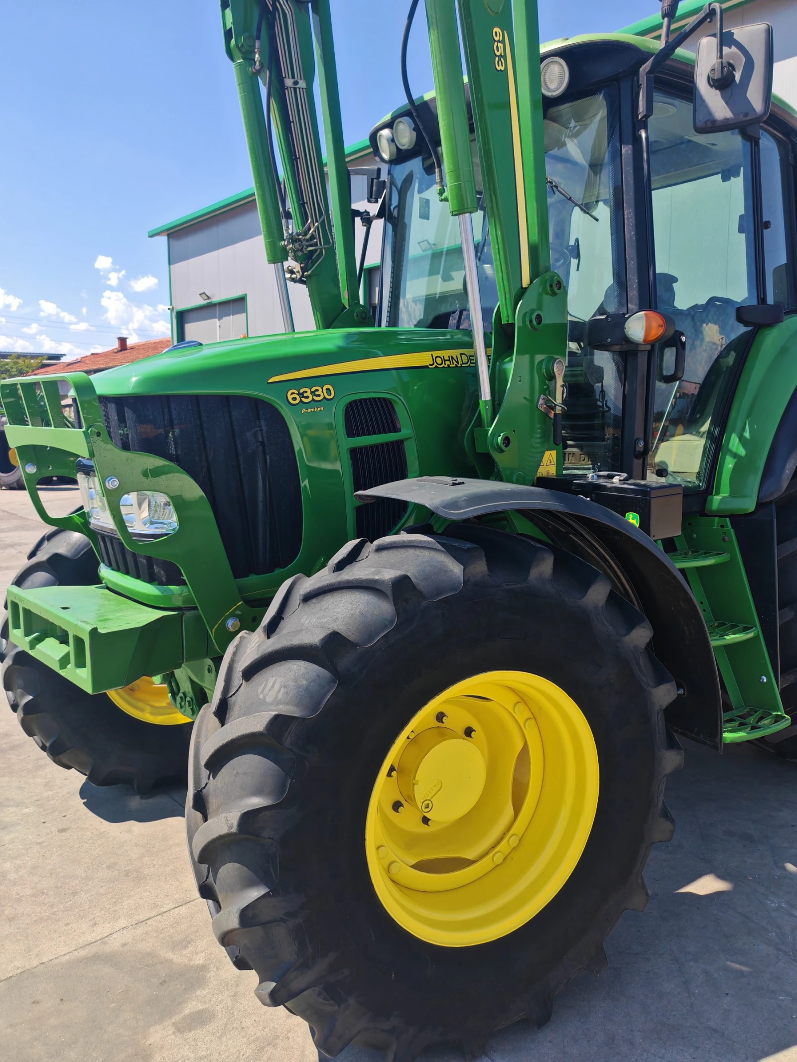 Трактор John Deere 6630 Premium , снимка 9 - Селскостопанска техника - 55946303