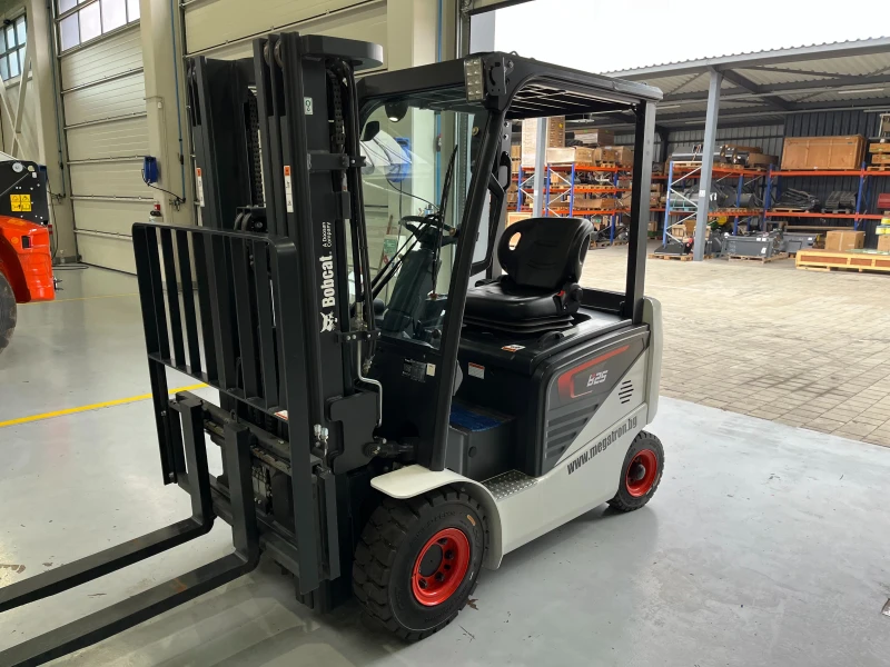 Електрокар Bobcat B25NS, снимка 5 - Индустриална техника - 51845084