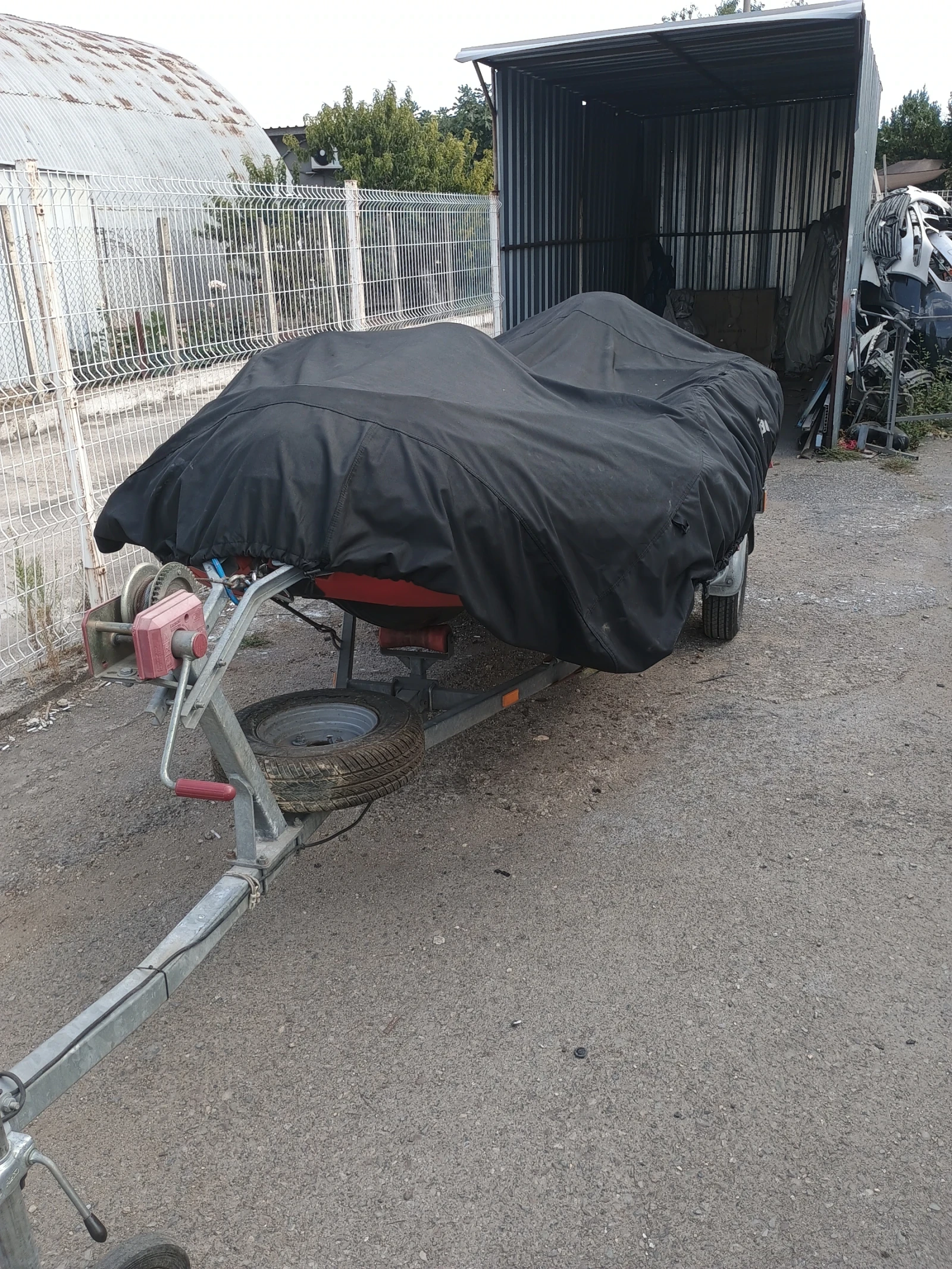 Надуваема лодка Quicksilver HD 380 Heavy Duty , снимка 8 - Воден транспорт - 55931083