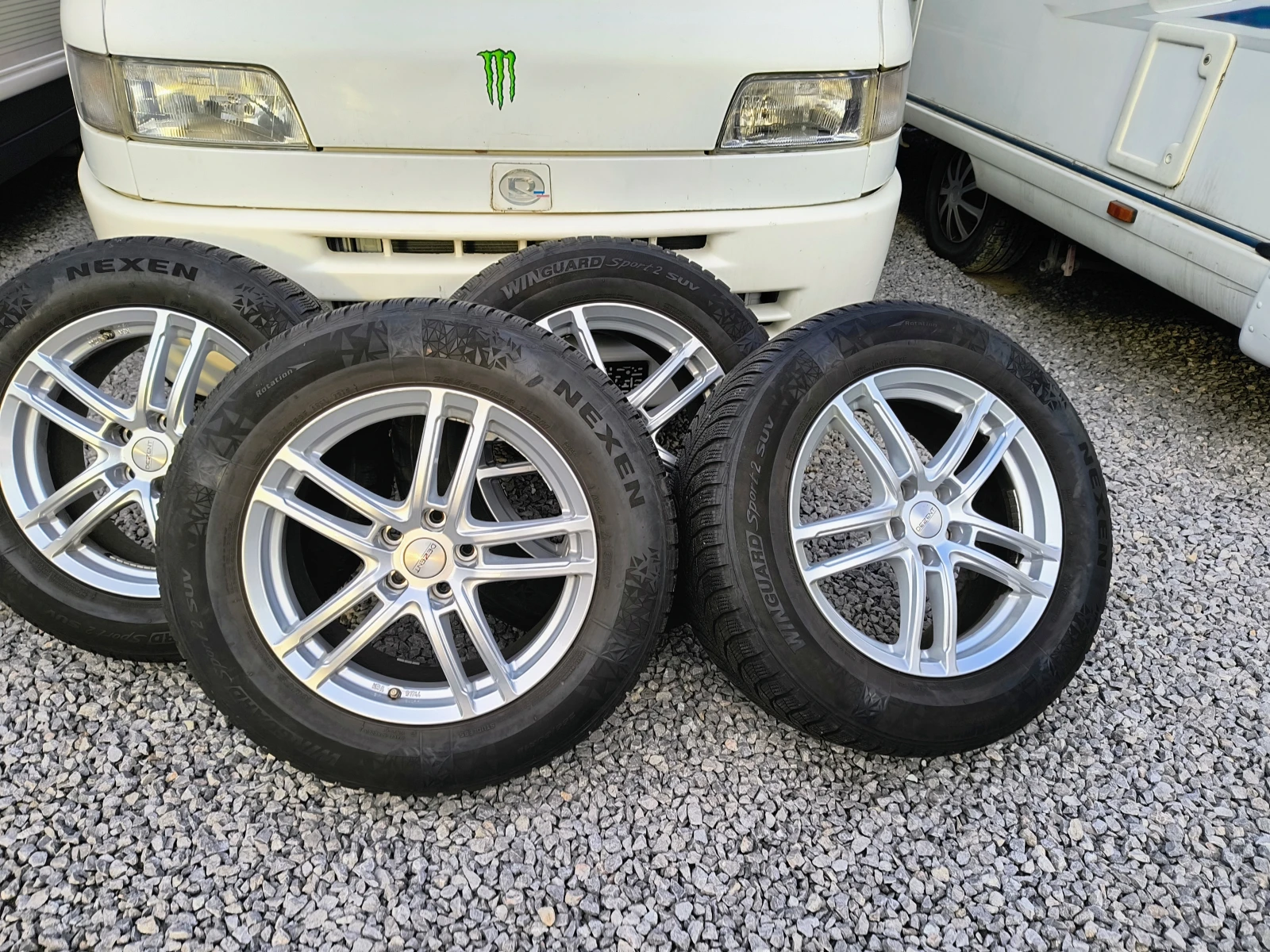 ���� � ������ 255/60R18 | Mobile.bg � ����������� 1