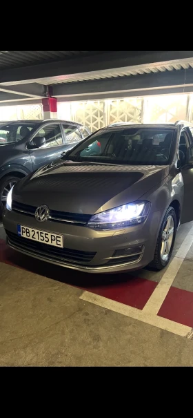 VW Golf VW Golf 1.6TDI  LED XENON DISTRONIC HIGHLINE PANO