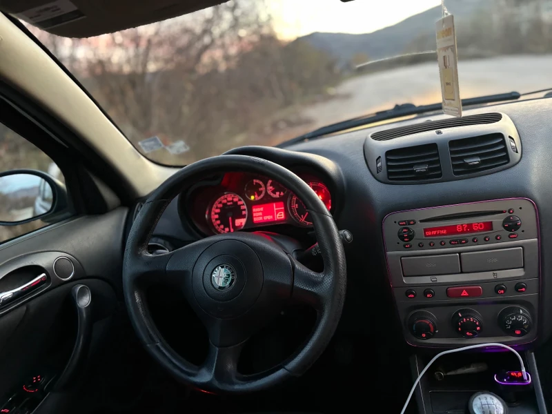 Alfa Romeo 147 Facelift , снимка 10 - Автомобили и джипове - 48014793