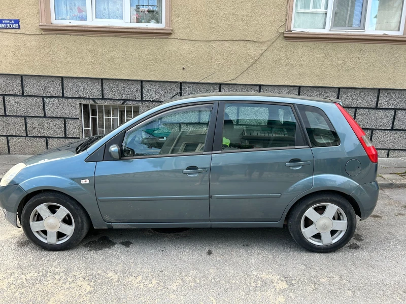Ford Fiesta 1.4, снимка 3 - Автомобили и джипове - 52668366