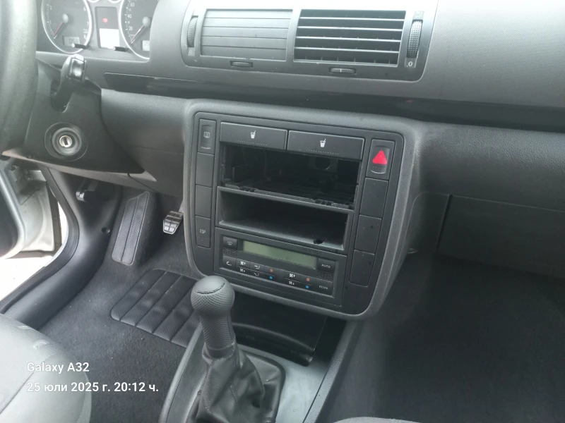 VW Sharan 2.0* * 7местен* ХОЛАНДИЯ, снимка 7 - Автомобили и джипове - 51976692