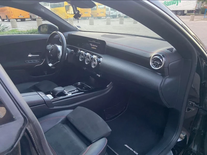 Mercedes-Benz CLA 200, снимка 7 - Автомобили и джипове - 52666757