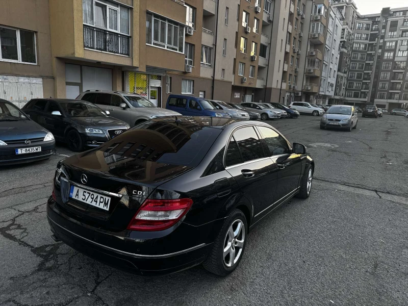 Mercedes-Benz C 220, снимка 3 - Автомобили и джипове - 53167009